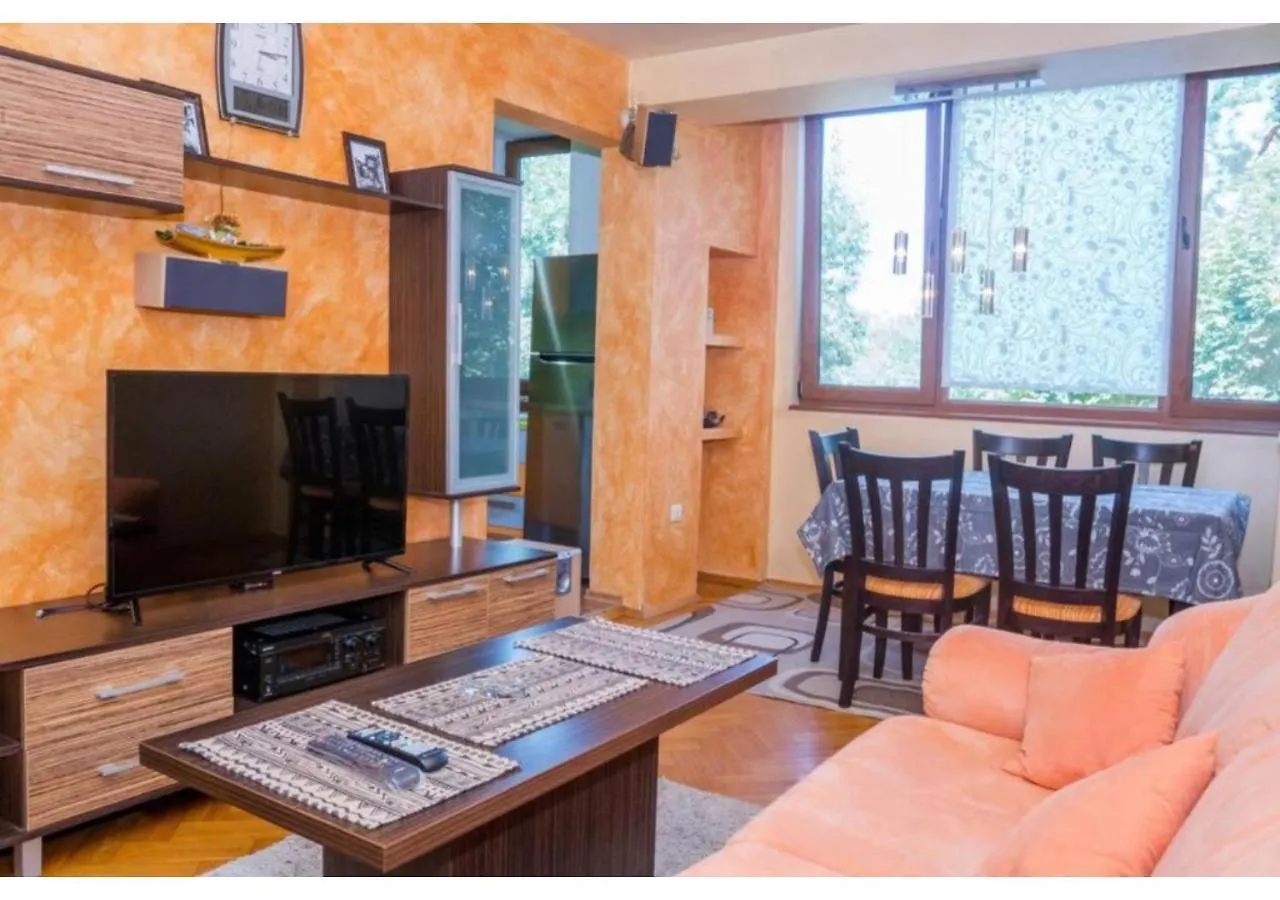 Luxury Apartment On The First Line To The Sea Burgas Bulgaria